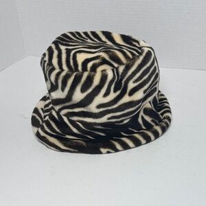 LA MAISON DE LA FAUSSE FOURRURE Paris Brown Cream Zebra Print Bucket Hat Cotton